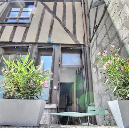 Le Backstage Apartamento Bourges Exterior foto